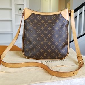 💕Authentic LV RARE Odeon PM Classic Crossbody
